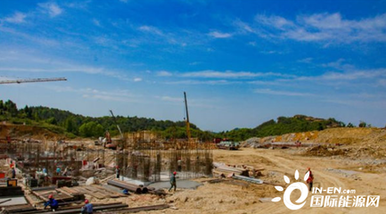 四川渠縣生活垃圾焚燒發(fā)電項目廠房建設(shè)進(jìn)入主體施工與電力系統(tǒng)安裝階段